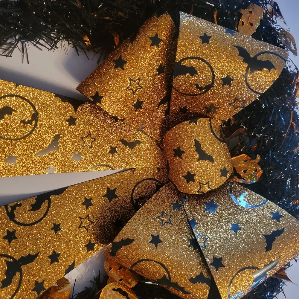 Halloween Black and Orange Wreath with Bow 22